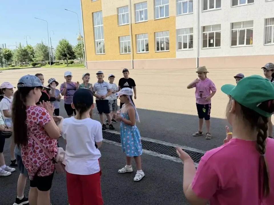 Смена продолжается.